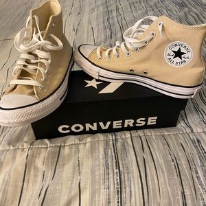 Women’s high top Converse
